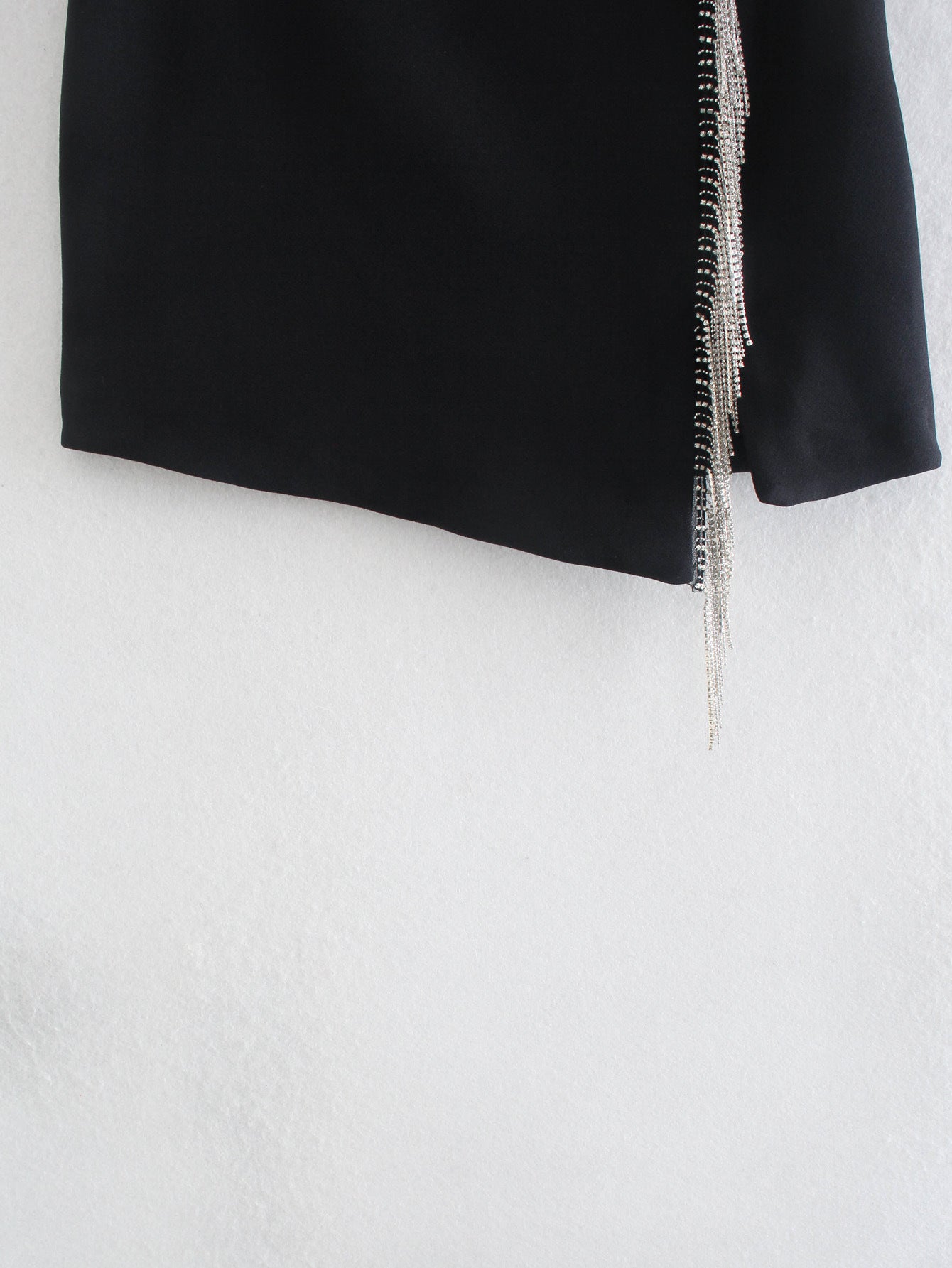 Early Spring New Artificial Gemstone Fringed Mini Skirt, Hip Skirt